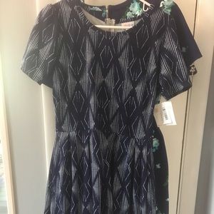 Lularoe Amelia, size Medium NWT